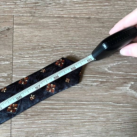 Villa Bolgheri Mens 100% Silk Tie Made in Italy Floral Geo Patterned Dark Navy - Picture 10 of 10